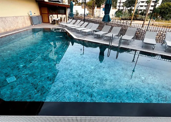 Ozlem 2 Apartahotel 4*
